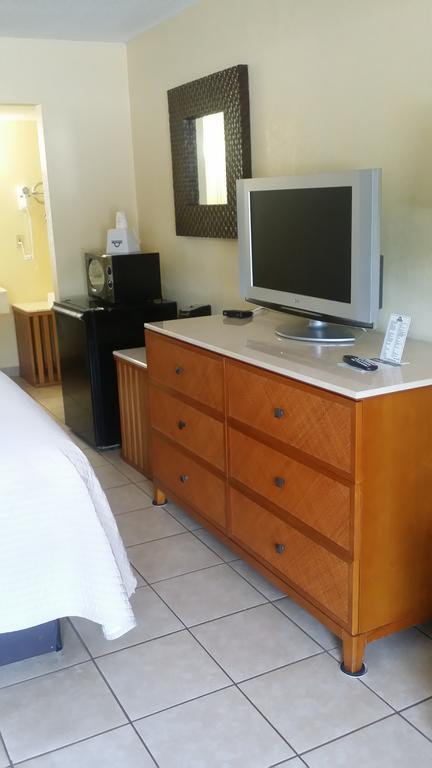 Days Inn By Wyndham Cocoa Cruiseport West At I-95/524 Dış mekan fotoğraf